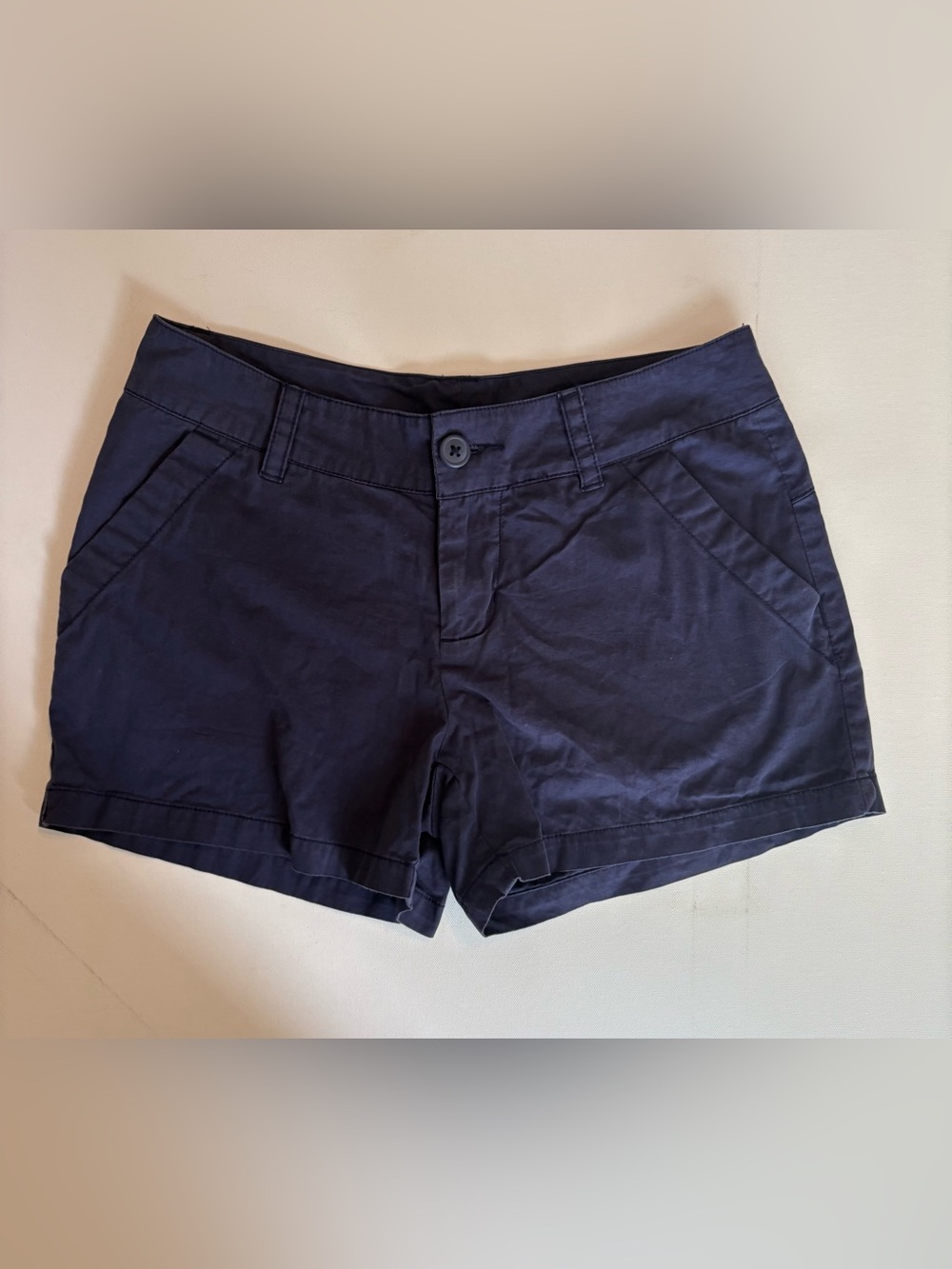 Women's Columbia Navy 100% Cotton Shorts Size 4